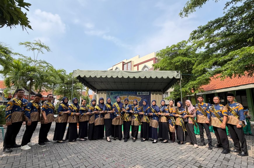 Apresiasi Tanpa Batas: Komite Sekolah Gelar Perayaan Hari Guru Nasional yang Spektakuler!