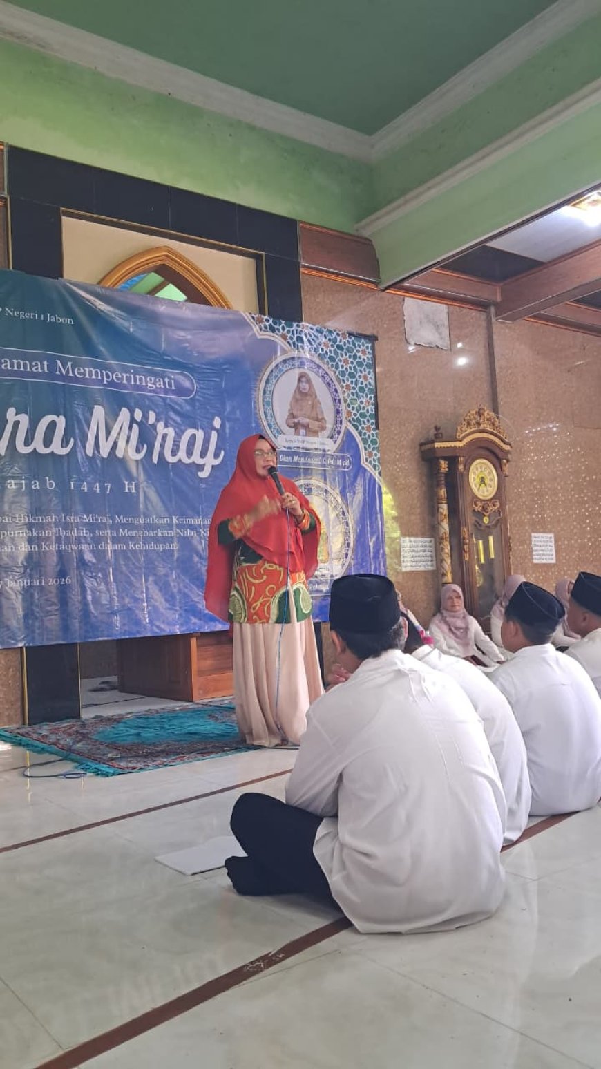 Peringatan Isra' Mi'raj di SMPN 1 Jabon : Menebarkan Hikmah dan Nilai Keimanan