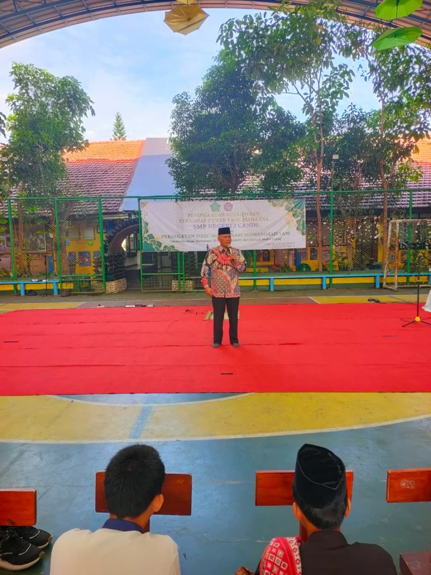 Menumbuhkan Semangat Sholat Berjamaah dan Akhlak Mulia Murid melalui Peringatan Isra’ Mi’raj