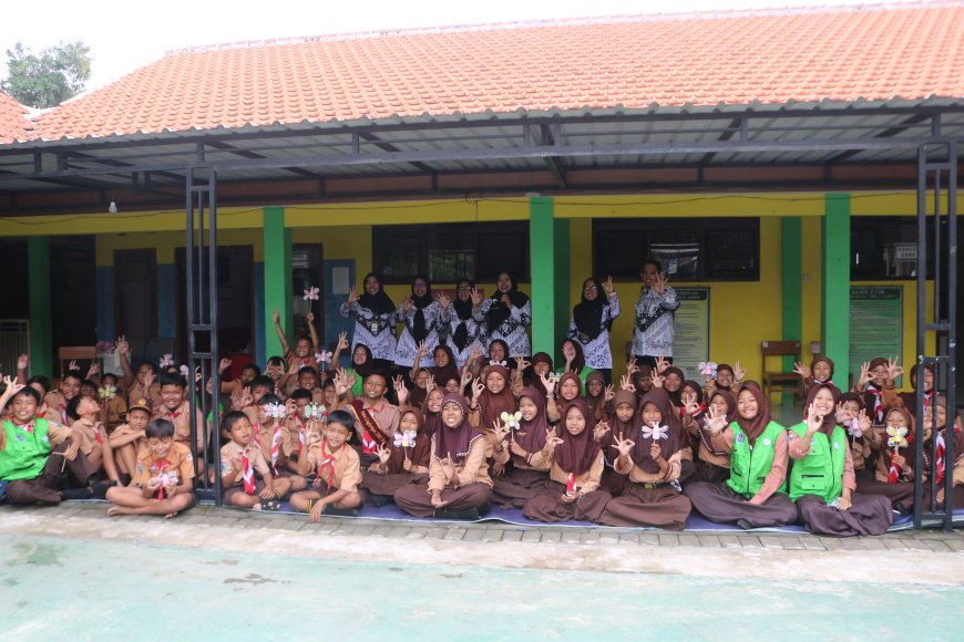 Peringatan Hari Peduli Sampah, SMPN 1 Jabon Menggelar Kampanye Aksi Nyata di SDN Dukuhsari 2
