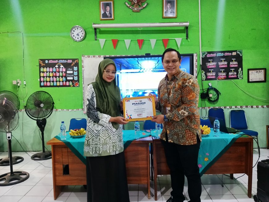 Digital Studentpreneur II Hadir di SDN Kebonagung 2, Bekali Siswa dengan Keterampilan Storytelling dan Desain E-Book