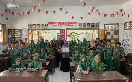 Pelatihan Literasi Digital di SDN Sidodadi 1, Siswa Belajar Storytelling hingga Pembuatan E-book