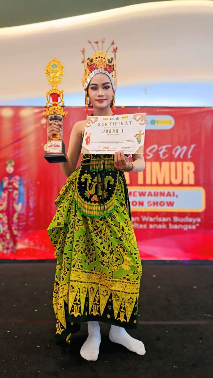 Siswa SD Negeri Candi Borong Juara di Kompetisi Seni Jawa Timur