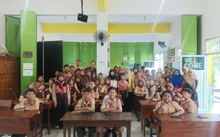 Digital Studentpreneur SDN Sawotratap 1 Bekali Siswa dengan Keterampilan Bercerita dan Desain Digital