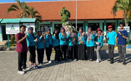 Gunungan Sayur dan Poster Favorit Warnai Hari Bumi