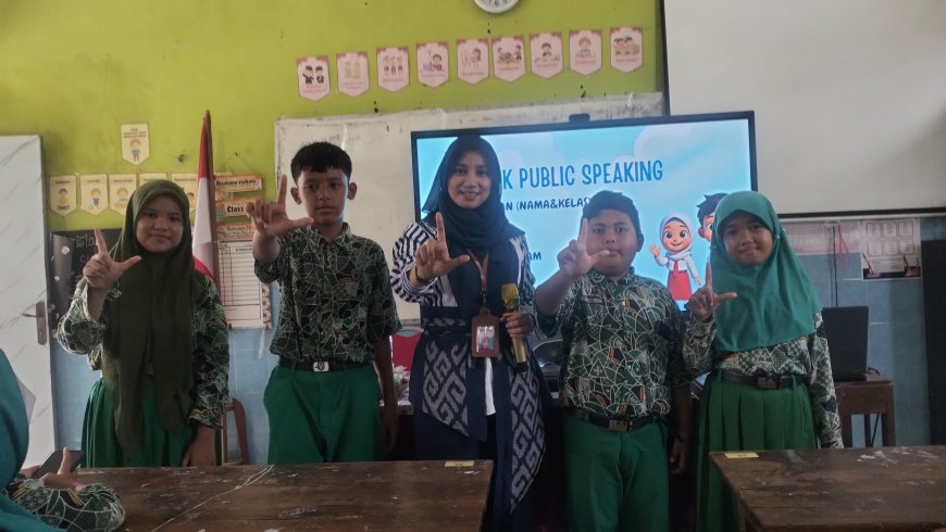 45 Siswa SDN Karangbong Antusias Ikuti Digital Studentpreneur II, Belajar Storytelling hingga Desain E-Book