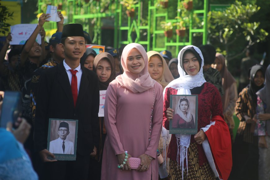 Satu Denyut Hardiknas, Seribu Cerita di SMPN 1 Jabon