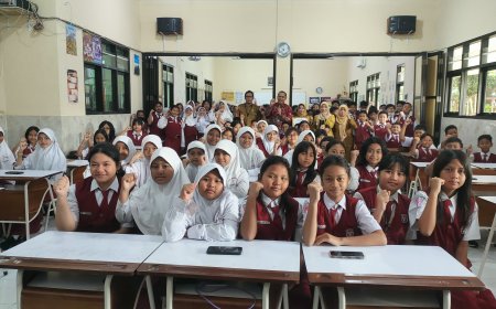 Digital Studentpreneur II SDN Pucang 1: Cetak Generasi Kreatif dan Melek Digital Sejak Dini