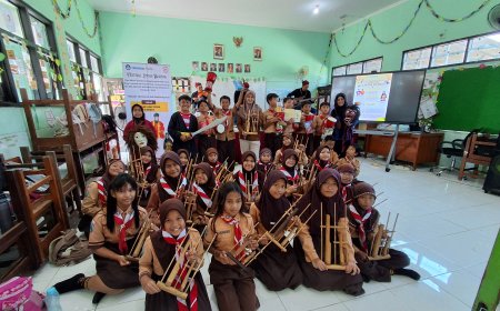 Festival Lintas Budaya: Angklung, Reog, dan Lontong Kupang Menyatukan Generasi di SDN Banjarsari