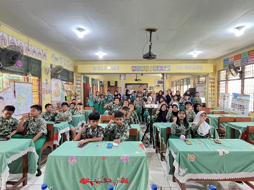 Digital Studentpreneur SDN Sidokare 4: Tingkatkan Kreativitas dan Literasi Digital Siswa