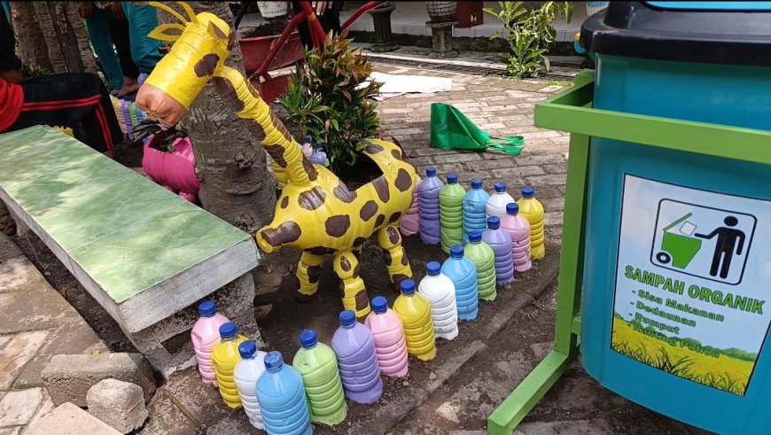 Eco Mini Garden: Integrasi Program Adiwiyata dan Kegiatan Kokurikuler di SMPN 1 Prambon