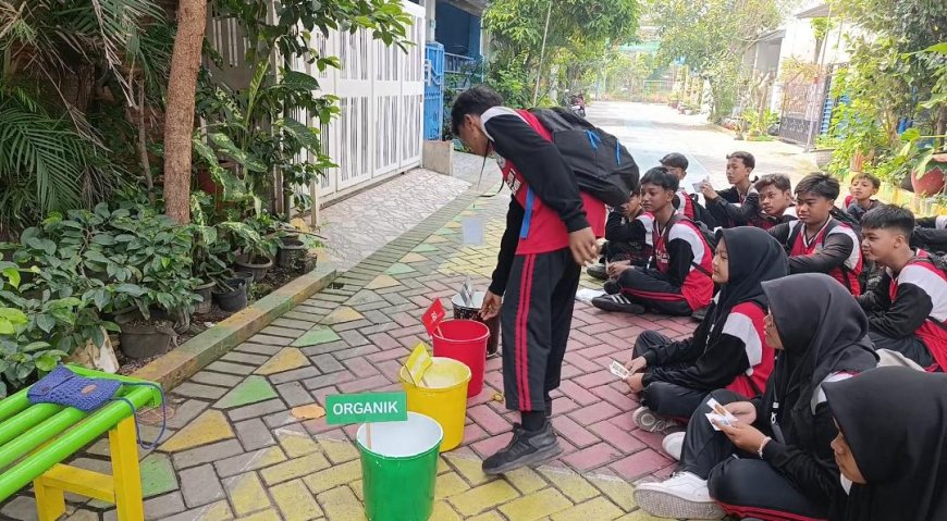 Integrasi Program Adiwiyata dan Kegiatan Kokurikuler melalui Edukasi Pengelolaan Sampah di Kampung Edukasi Sampah Sekardangan