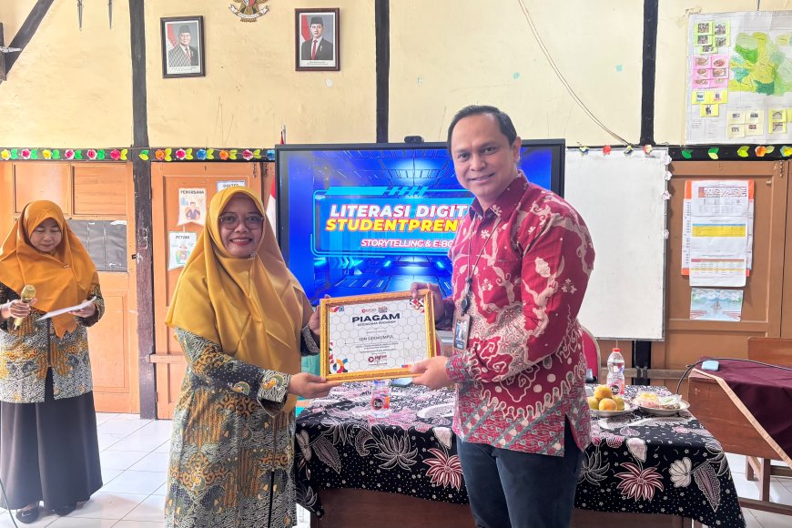 Digital StudentPreneur Bekali Siswa SDN Sidokumpul dengan Keterampilan Public Speaking, Video Storytelling, dan Editing E-Book