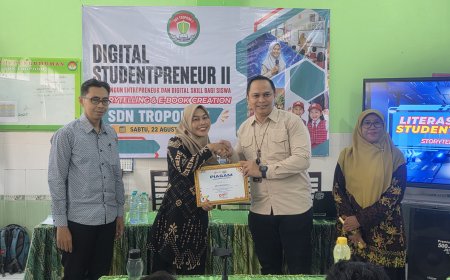 Digital StudentPreneur Hadir di SDN Tropodo 2, Ajak Siswa Berani Bicara dan Kreatif Berkarya