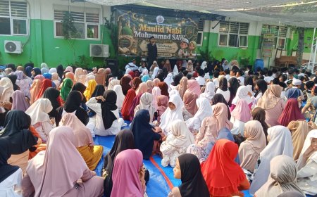 Peringatan Maulid Nabi Muhammad SAW di SD Negeri Candi Berlangsung Khidmat