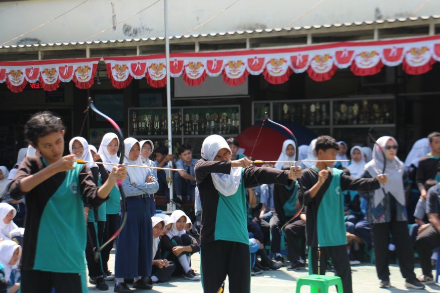 Semarak Kemerdekaan di SMP Nusantara Krian: Serunya Lomba 17 Agustus Penuh Semangat dan Kebersamaan