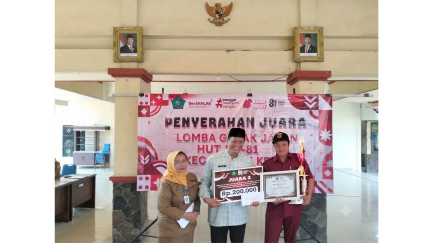 Regu Putri SMP Nusantara Krian Raih Juara III Gerak Jalan, Kembali Ukir Prestasi