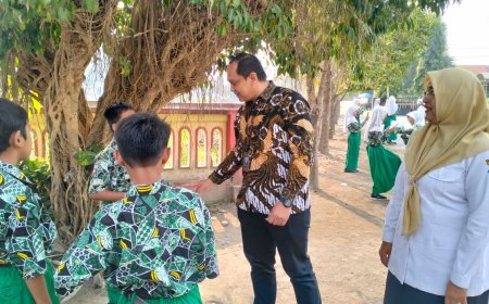 Digital Studentpreneur II Hadir di SDN Kebaron, 44 Siswa Kelas 5 Belajar Jadi Kreator Digital