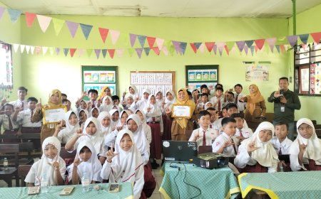 Digital Studentpreneur II Hadir di SDN Gading & SDN Krembung 2, Siswa Belajar Storytelling hingga Desain E-Book