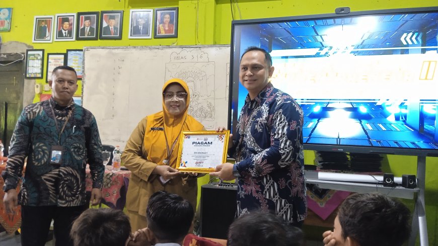 Digital Studentpreneur II SDN KENONGO 1 Tulangan: Saat Siswa SD Belajar Bercerita, Berkarya, dan Berkarya di Dunia Digital