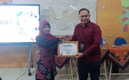 Digital Studentpreneur Hadir di SDN Gampingrowo 1, Bekali Siswa Keterampilan Digital dan Kreativitas