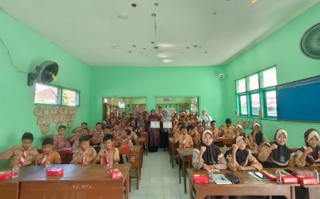 Dari Cerita Menjadi Karya: Digital Studentpreneur II Bangkitkan Kreativitas Siswa SDN Segodobancang dan SDN Kedinding
