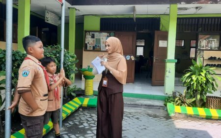 Asah Kreativitas Digital Sejak Dini, Digital Studentpreneur II Hadirkan Pengalaman Belajar Inovatif bagi Siswa SDN Tarik 2 dan SDN Janti 2