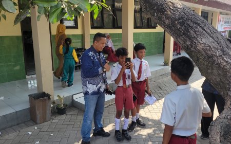 Digital Studentpreneur II Hadirkan Pengalaman Belajar Kreatif bagi SDN Banjarwungu 1, SDN Banjarwungu 2, dan SDN Gempolklutuk