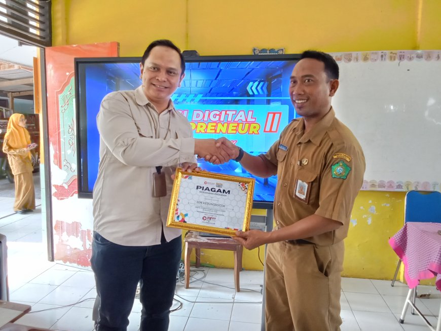 Merangkai Cerita, Mengukir Karya Digital: Semangat Kreativitas Generasi Muda dalam Digital Studentpreneur II SDN KEDUNGBOCOK