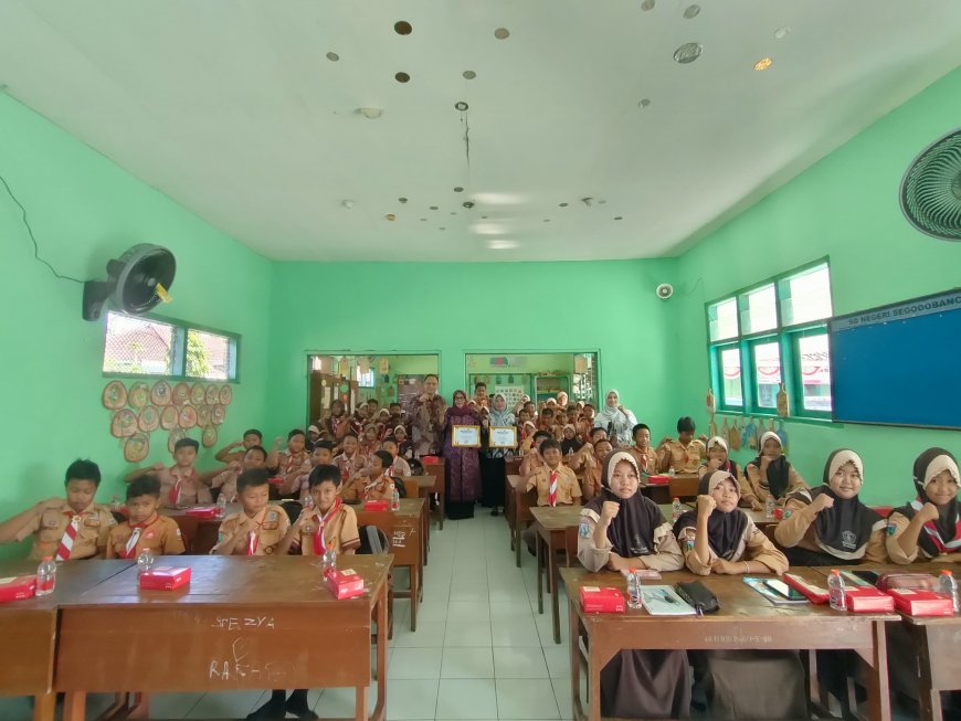 Dari Cerita Menjadi Karya: Digital Studentpreneur II Bangkitkan Kreativitas Siswa SDN Segodobancang dan SDN Kedinding