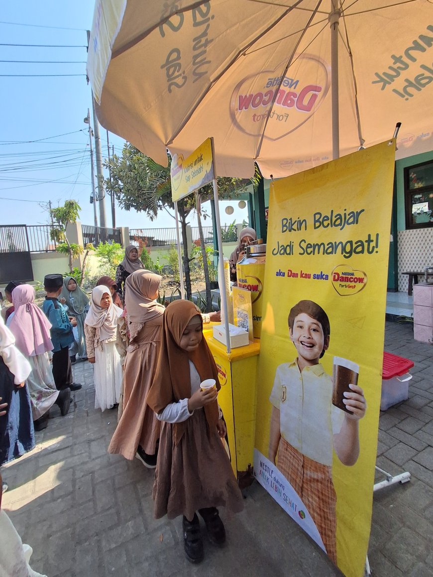 BANSER BERSAHAJA: SDN BANJARSARI PADUKAN SEMANGAT BERBAGI, DOA, DAN EDUKASI NUTRISI UNTUK GENERASI SEHAT DAN BERKARAKTER!