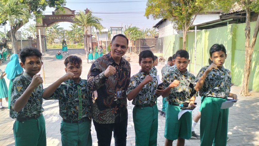 Cetak Generasi Kreatif dan Inovatif! Digital Studentpreneur II Hadirkan Pembelajaran Digital di SDN Mliripowo serta SDN Kramattemanggung 1 & 2